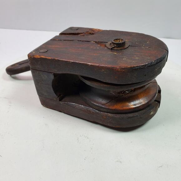 Antique Primitive Wood Pulley Single Wheel Barn Pulley - Picture 7 of 10